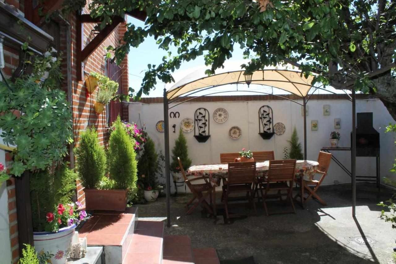 La Olmedana Villa Olmedo Exteriör bild