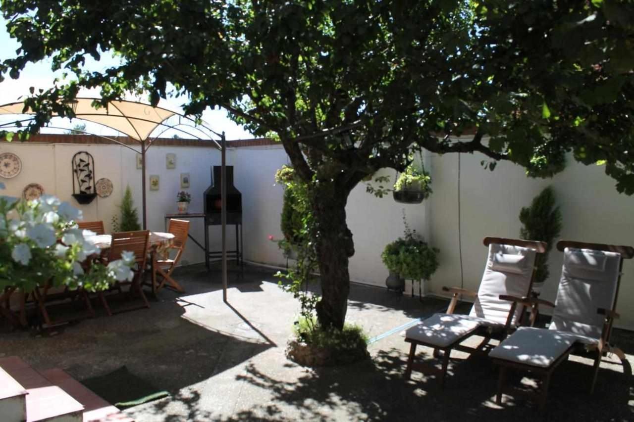 La Olmedana Villa Olmedo Exteriör bild