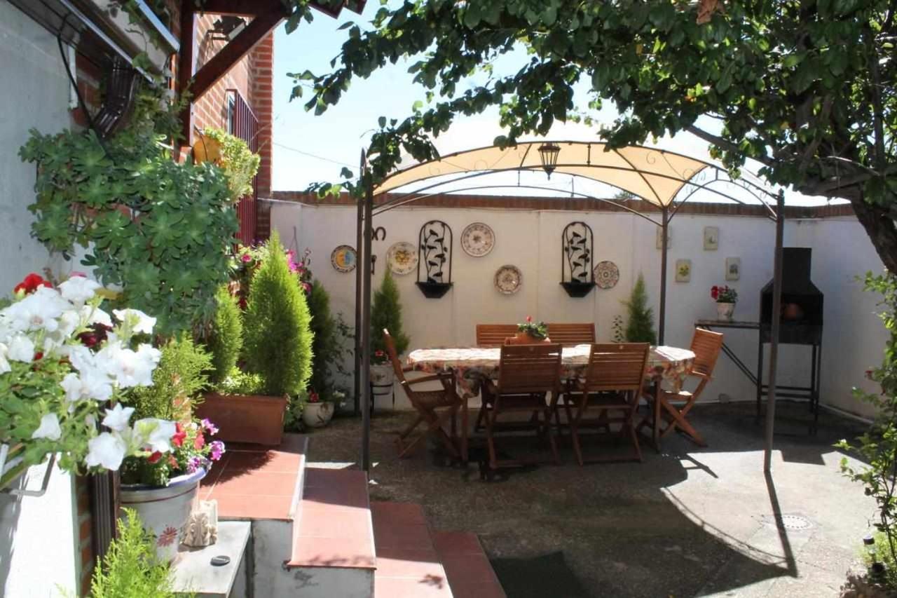 La Olmedana Villa Olmedo Exteriör bild
