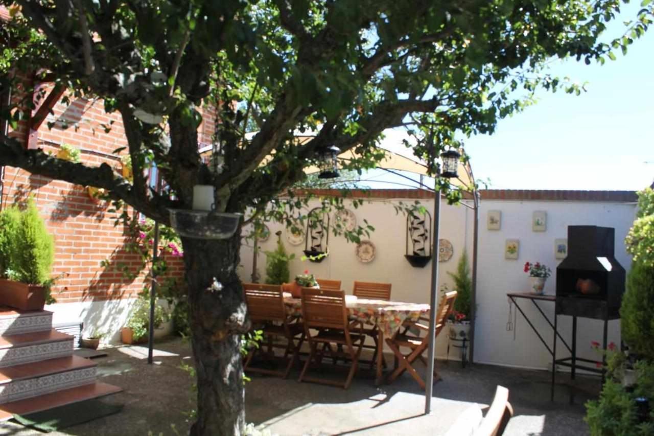 La Olmedana Villa Olmedo Exteriör bild